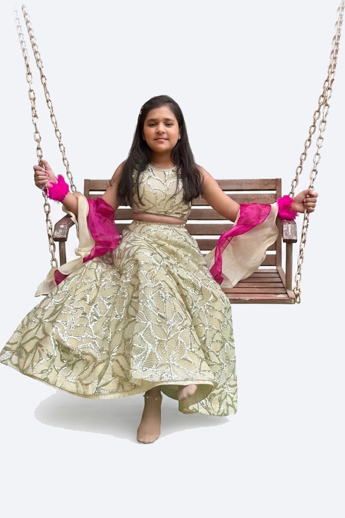 Virdaa-Dress-Kid-White-Pink-Model-1